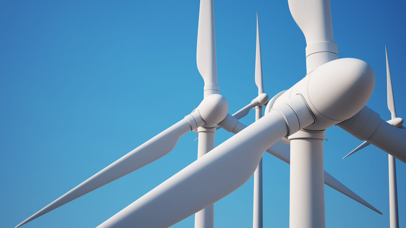 Eolic Generators with Clipping Path